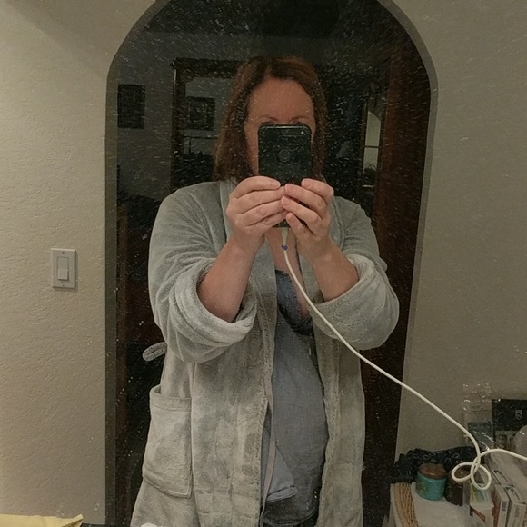 Meet your Posher, Mari - Picture 1 of 1